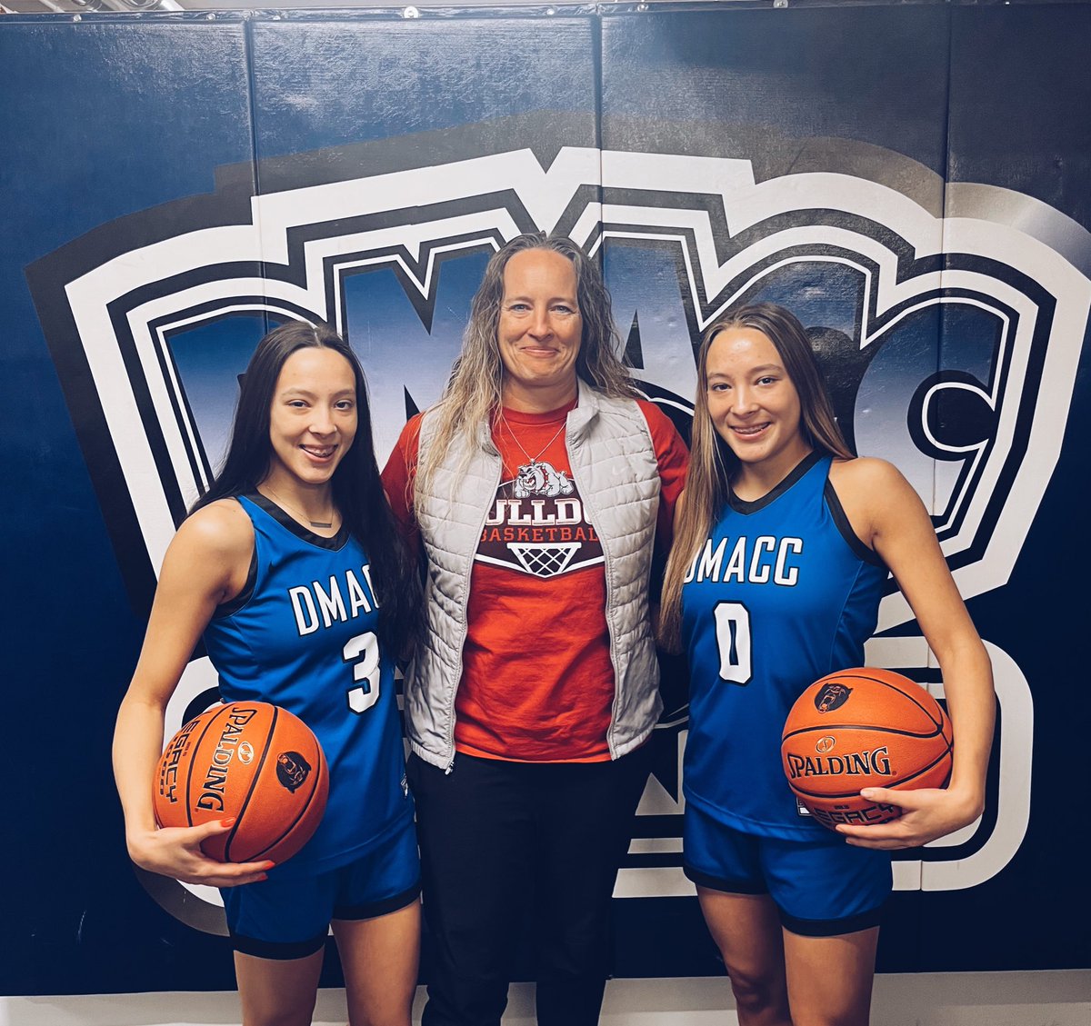 Jordan Valley (@jordanvalley18) on Twitter photo After a great visit I am very blessed to have received an offer to play at <a href="/DmaccWBB/">DMACC WBB</a> thank you to coach <a href="/JocelynKovarik/">Jocelyn Kovarik</a> and <a href="/coachlharvey44/">Lydia Harvey</a> for an incredible experience. After a great visit I am very blessed to have received an offer to play at <a href="/DmaccWBB/">DMACC WBB</a> thank you to coach <a href="/JocelynKovarik/">Jocelyn Kovarik</a> and <a href="/coachlharvey44/">Lydia Harvey</a> for an incredible experience.