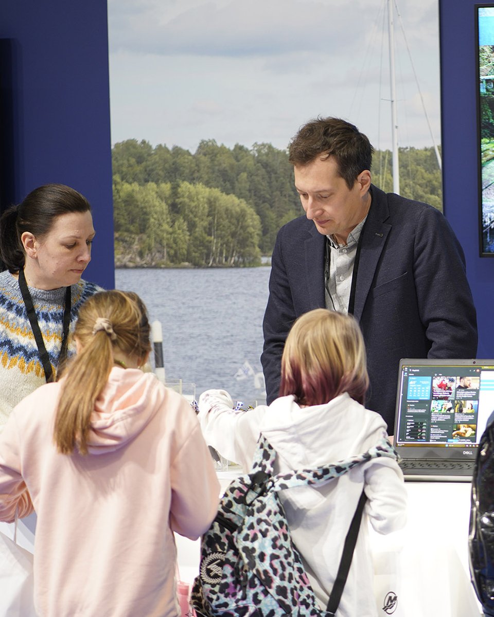 vaylafi's tweet photo. ⛵ Väylävirasto osallistuu parhaillaan Vene 25 Båt -messuille, jotka järjestetään 7.-16.2.2025. Virastomme on mukana viranomaisten yhteisosastolla Traficomin, Poliisin ja Rajavartiolaitoksen kanssa.
#venebåt #venemessut #venebåt25 #veneily #merimerkki #meriväylä https://t.co/d0qsV1w6EE