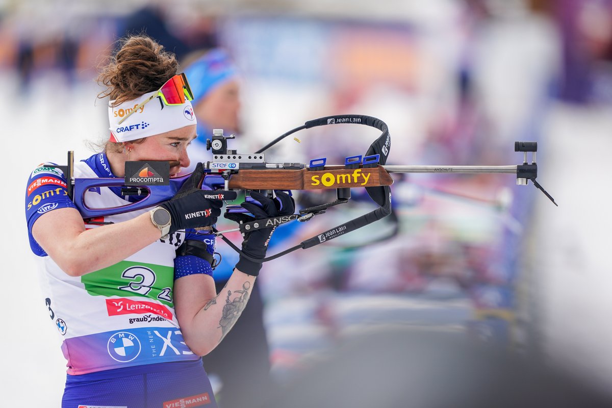 FedFranceSki's tweet image. 𝗕𝗮𝗰𝗸 𝘁𝗼 𝗯𝗮𝗰𝗸 ! 🇲🇫
Après Nove Mesto, l'OR n'échappe pas au team France sur le relais mixte biathlon des mondiaux de Lenzerheide ! 
🔥 Julia Simon, Lou Jeanmonnot, Eric Perrot, @EmilienJck 
📷 Nordic Focus