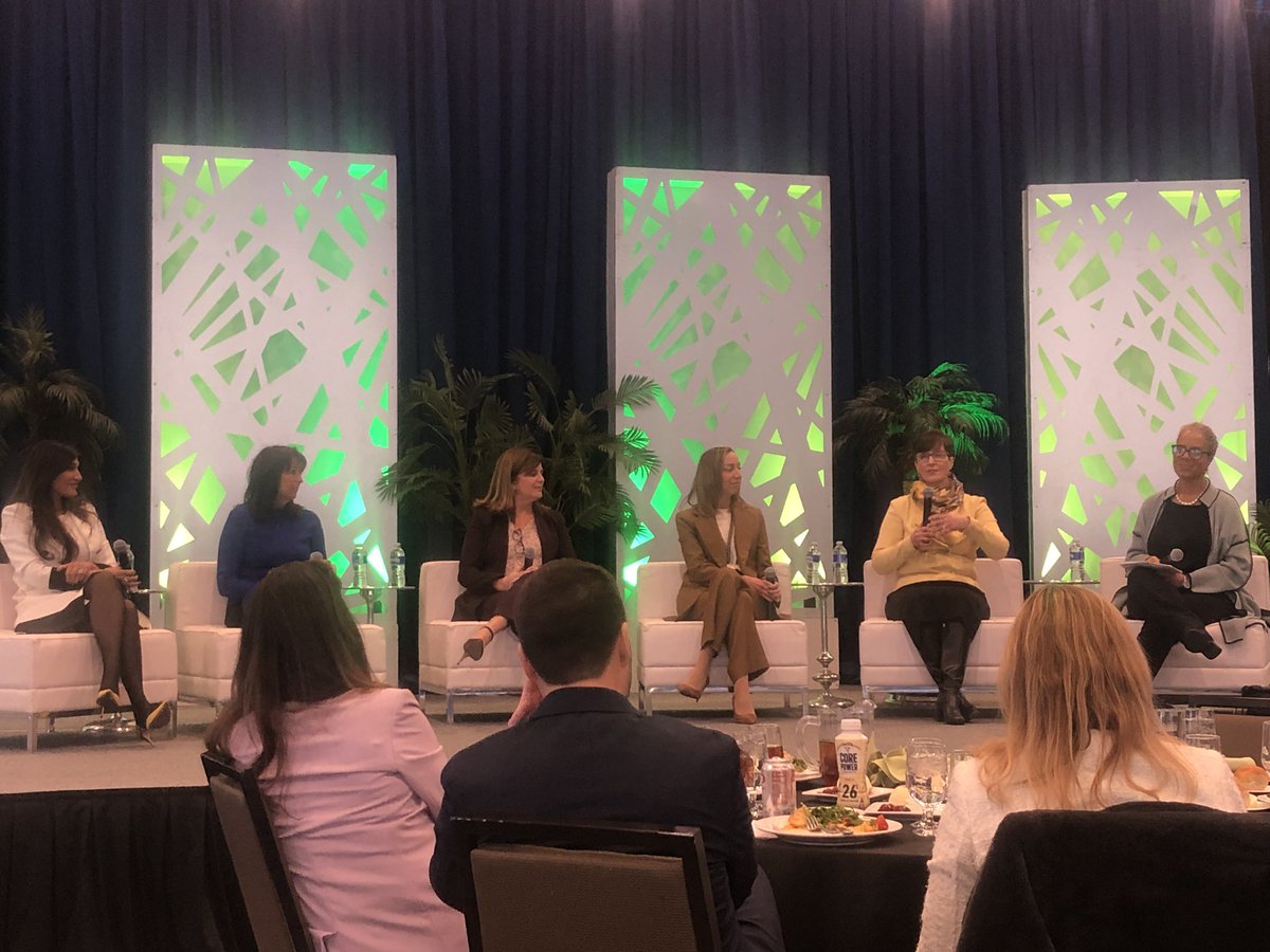 Amy Hoffer tweet media