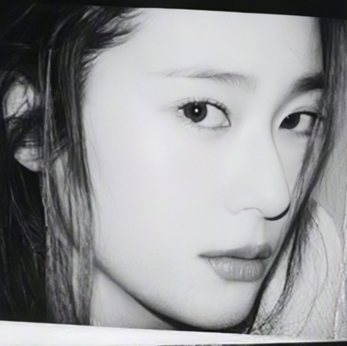 kryssiefinamour's tweet image. literally the most insane face card in the industry