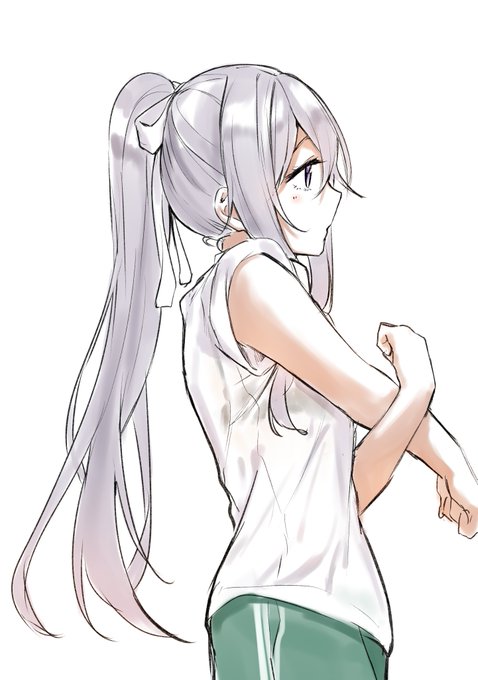 体操服に黒下着は透けてそう 