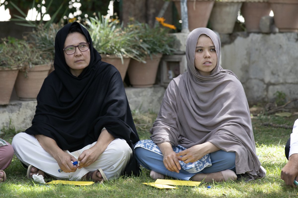 UNDPasiapac's tweet photo. Women in Balochistan 🇵🇰, face severe exclusion: only 8% are employed, 13% have financial access, and 16% use cell phones. Female voter turnout (37.4%) lags behind men (48.9%). 
UNDP partnered with local communities and governance institutions to strengthen trust between the state and society, reduce violent extremism in conflict and post-conflict settings, and improve women's access to justice and services. @UNDP_Pakistan DRR @van_ntn's take on 'Changing the Status Quo for Gender Justice in Balochistan.' #PVEDay 
https://t.co/lC5eaQzXf4