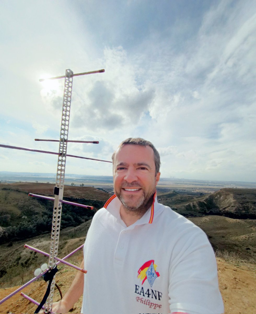 EA4NF_SAT's tweet photo. @K0FFY_Radio @n2_fya 🤝 Thank you Adam  KP2/@K0FFY_Radio for the new LEO DXCC 🌎🇻🇮 𝗨𝗦 𝗩𝗜𝗥𝗚𝗜𝗡 𝗜𝗦𝗟𝗔𝗡𝗗𝗦 (USVI) on 🛰️LEO SAT and for roving !
Always nice to contact friends traveling 🧳
Also contacted :
@CT1ETE
@N2FYA_John 
#M0COM 
#K3SZH

#amsat @GridMasterMap #AMSATRovers https://t.co/qE3gHTZMWJ