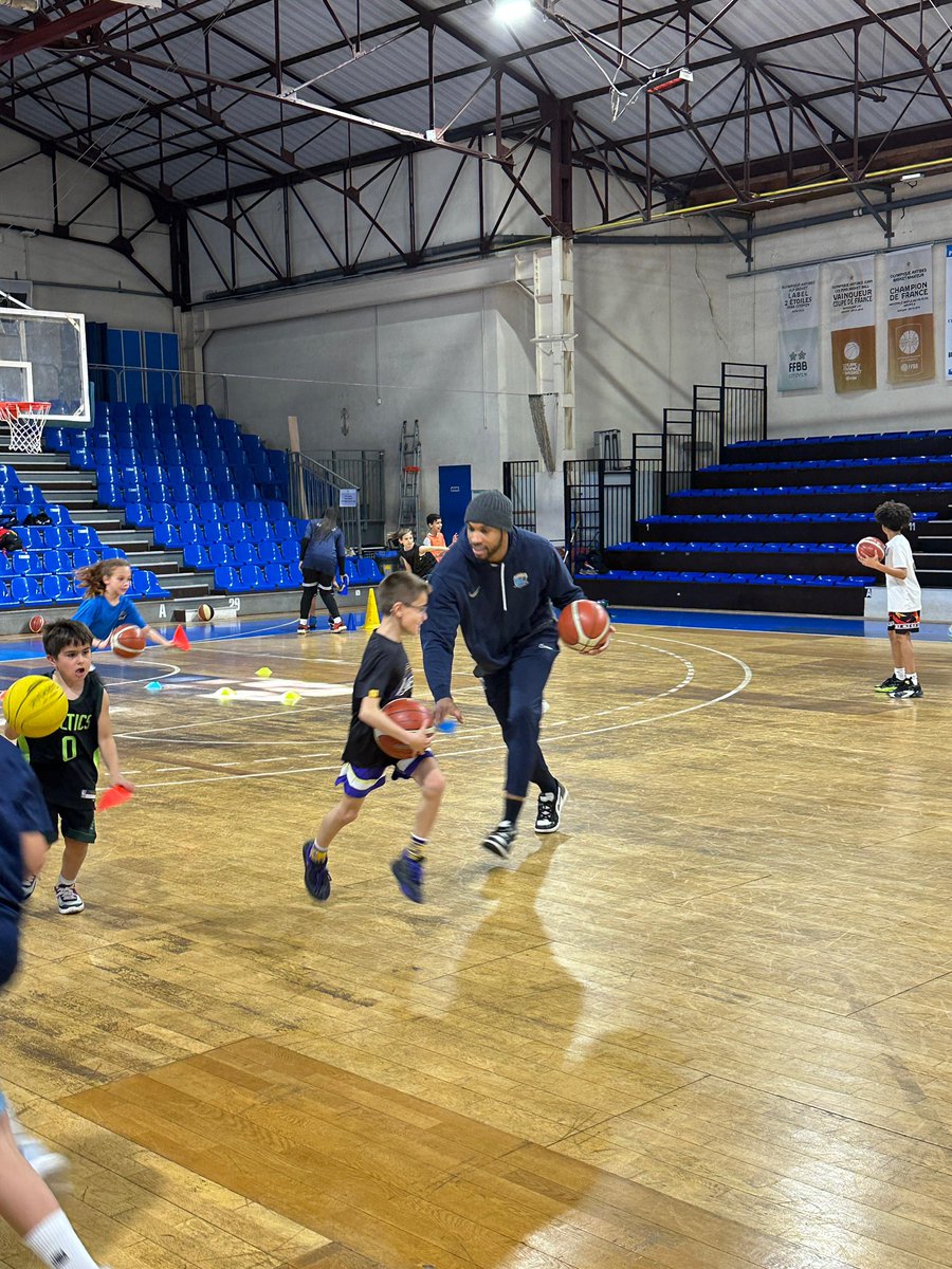 Antibes Sharks tweet media