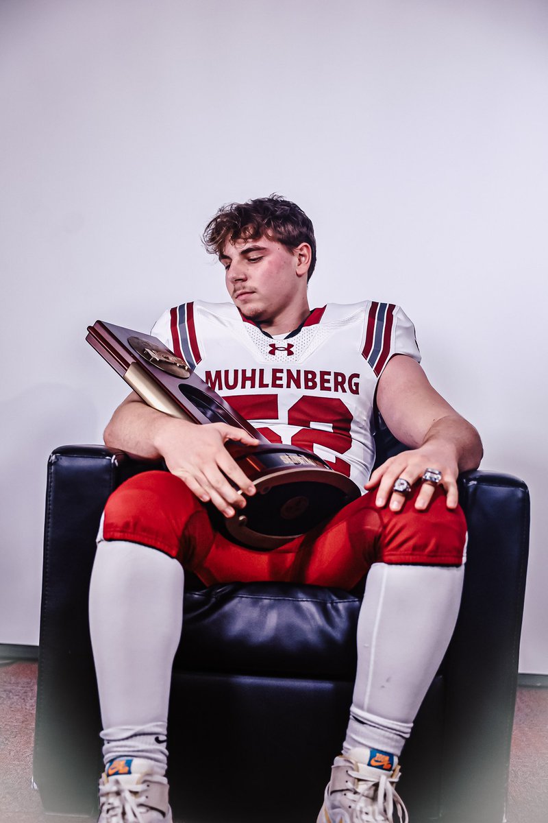 After talking with <a href="/Coach__Roman/">Richie Roman</a> and <a href="/22CoachMoe/">Moe Stallings</a>, I have officially received an offer from Muhlenberg!
