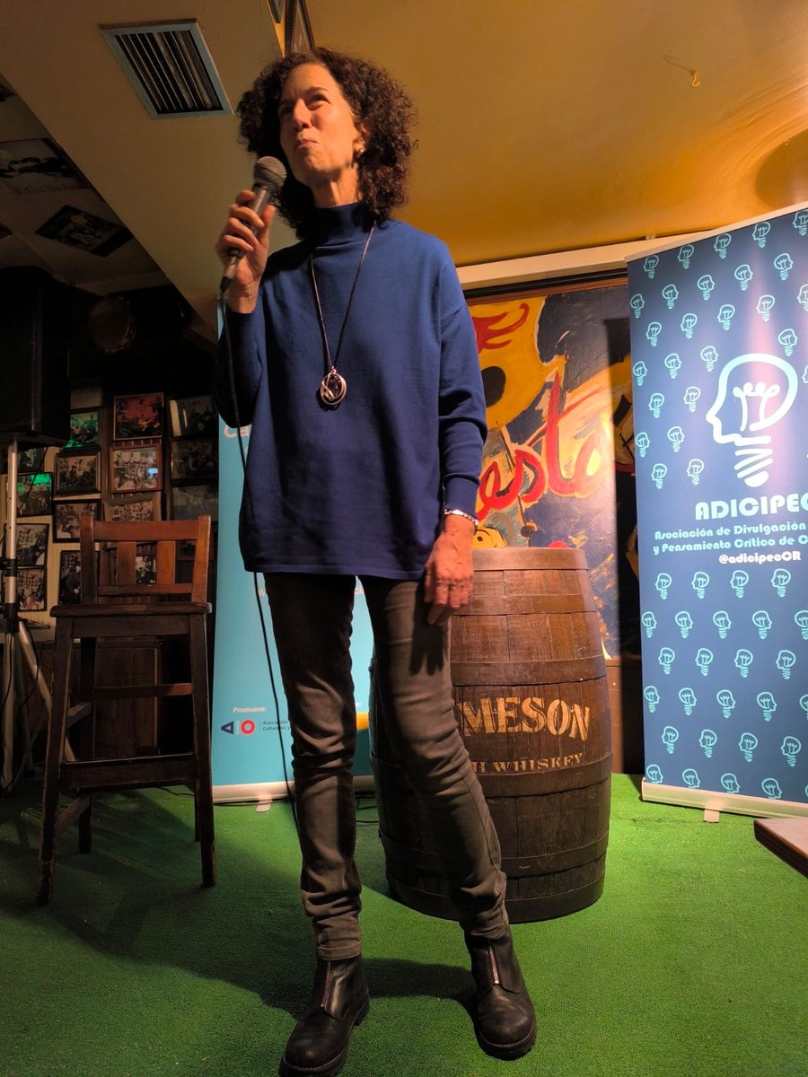 Anoche tuve ocasión de participar en "Micro abierto 11F",  acto organizado por ADICIPEC y Casa de la Ciencia para visibilizar el trabajo de las mujeres científicas del campus de Ciudad Real. Fantástica iniciativa <a href="/UCLMdivulga/">UCLMdivulga</a> @Letras #SoyCientíficaUCLM