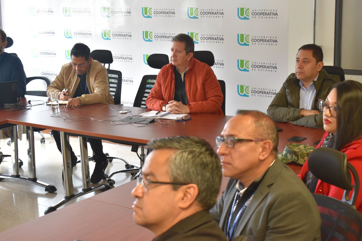 UCooperativaPas's tweet photo. @UCooperativaPas comprometida como agente de cambio para la construcción de paz, iniciativa que tiene como propósito la transformación del territorio y la puesta en marcha de un proyecto que involucra distintos actores de la región. https://t.co/BVtdQzkSCA