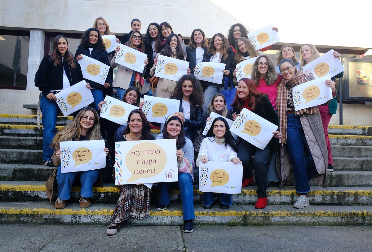 BBBOlids's tweet photo. Ayer, con motivo del #11Feb #DiaDeLaMujerYLaNiñaEnLaCiencia 👩🏽‍🔬 , nuestras investigadoras @HornedoRuth y @soniagulabrai participaron en el Café con Científicas ☕️ organizado por la @unisevilla #AndalucíaCiencia https://t.co/MyfMErDHIK