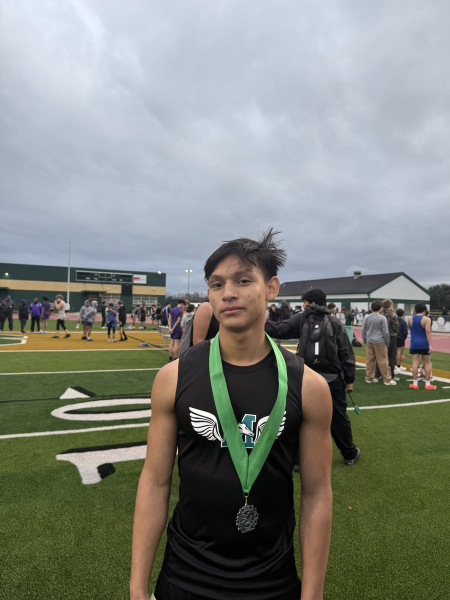 Memorial Mavericks T&F tweet media