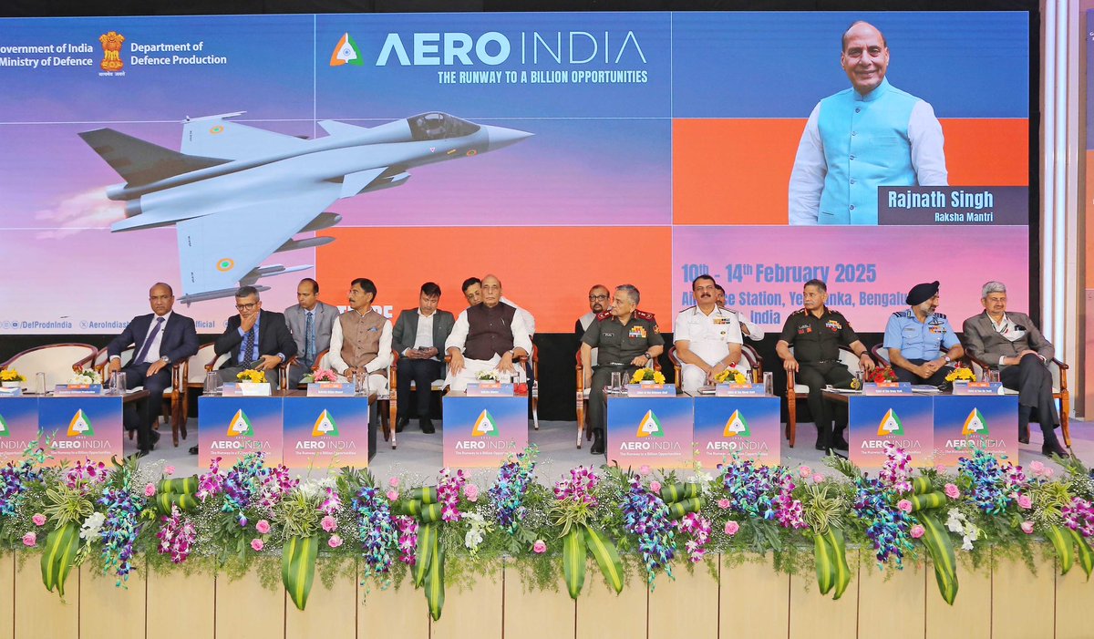 rajnathsingh's tweet photo. Addressed the Valedictory ceremony of the 15th Aero India in Bengaluru today. 

India is going through a revolutionary phase of transformation and is moving towards becoming a global leader in defence innovation & aerospace technology.

The time has come for the private industry to take a lead in defence manufacturing sector in India. 

https://t.co/djL0b721Py