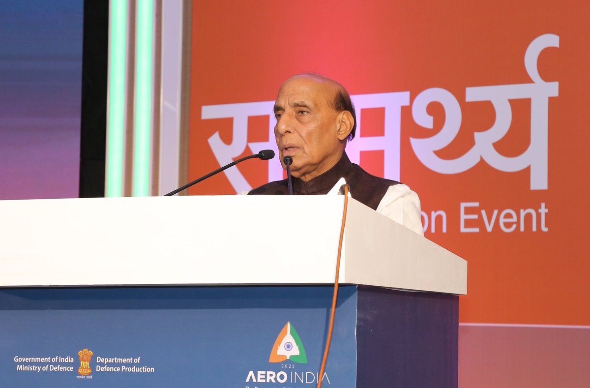 rajnathsingh's tweet photo. Addressed the Valedictory ceremony of the 15th Aero India in Bengaluru today. 

India is going through a revolutionary phase of transformation and is moving towards becoming a global leader in defence innovation & aerospace technology.

The time has come for the private industry to take a lead in defence manufacturing sector in India. 

https://t.co/djL0b721Py