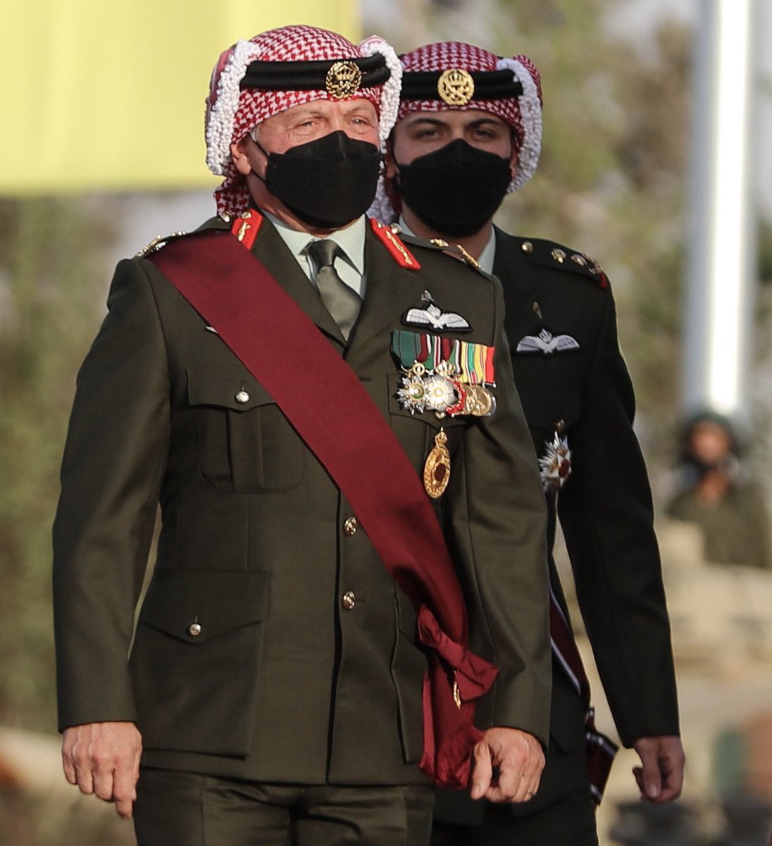 #_مع_الملك_ظالما_او_مظلوم
يا جماعة، في الفترة الأخيرة سمعنا اتهامات للملك عبد الله الثاني بالخيانة، وهذا كلام غير عادل. تاريخ الهاشميين مليء بالإخلاص والقيم العالية، ودائماً كانوا في صف الدفاع عن قضايا الأمة.
خلينا نتذكر أن الأردن كان دائماً ملاذاً للأمن في منطقة مليئة بالخيانة.