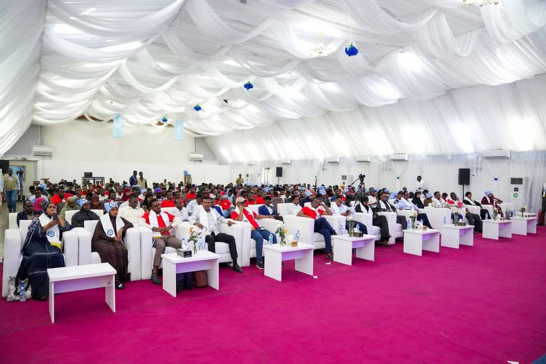 SiHubSomalia's tweet photo. @SiHubSomalia  Operations Director, @S_Faroole , attended the @festusomalia General Assembly in Muqdisho, advocating for labour rights and inclusive opportunities for all. A fair and equitable workforce is key to Somalia’s progress.

 #LabourRights #Inclusion #SiHub
#Somalia https://t.co/hcApO1ESaW