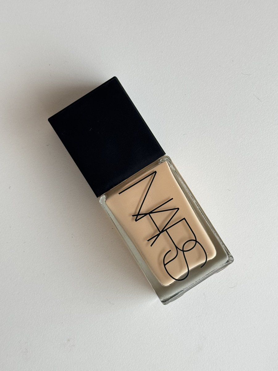 cloudysnowys's tweet photo. aku oily acne prone, buatt complexion high end aku punya 3 ysl, mufe sama nars

kalau buat outdoor aku lebih suka mufe dia nahan minyaknya oke banget bener2 yang stay di kulit aku yang oily & full coverage, baru yang kedua fav aku nars dia lebih ringan dr mufe cuma ga begitu full coverage jadi semisal ada bekas jerawat ga begitu ngecover banget