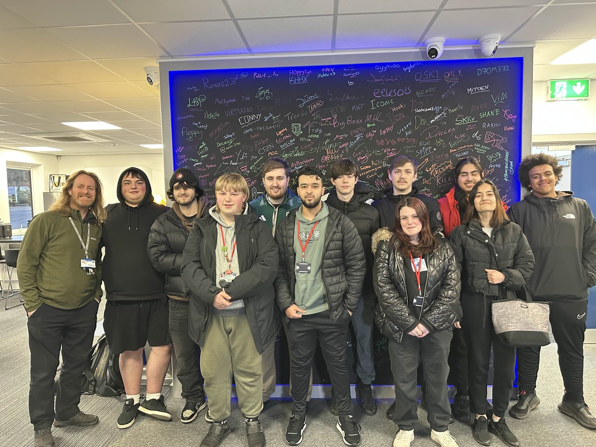 Was lovely to welcome groups from <a href="/Shipley_College/">Shipley College</a> last week!

They toured our HQ and learnt about careers in esports 👨‍🎓