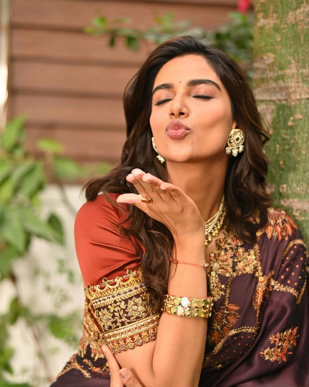 GjmOyQxXkAEMdxt?format=jpg&name=large