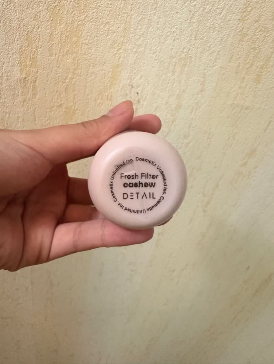 wts | lfb ph

— detail cosmetics fresh filter foundation in cashew
290 php, used twice

mop/mod: gcash/ggx
rfs: not my shade

# makeup beauty recos