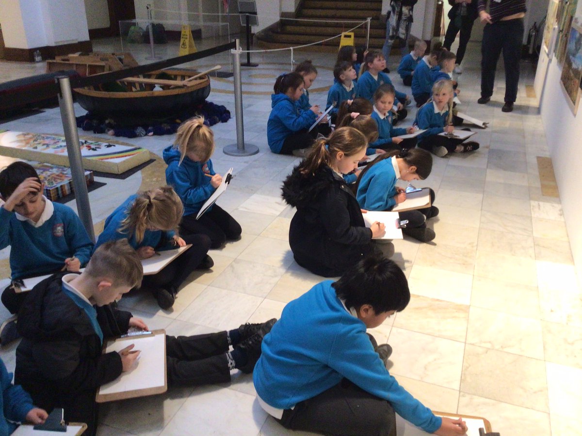 BPortPrimary's tweet image. Year 3 enjoyed visiting the Glynn Vivian today. #glynnvivian #expressivearts