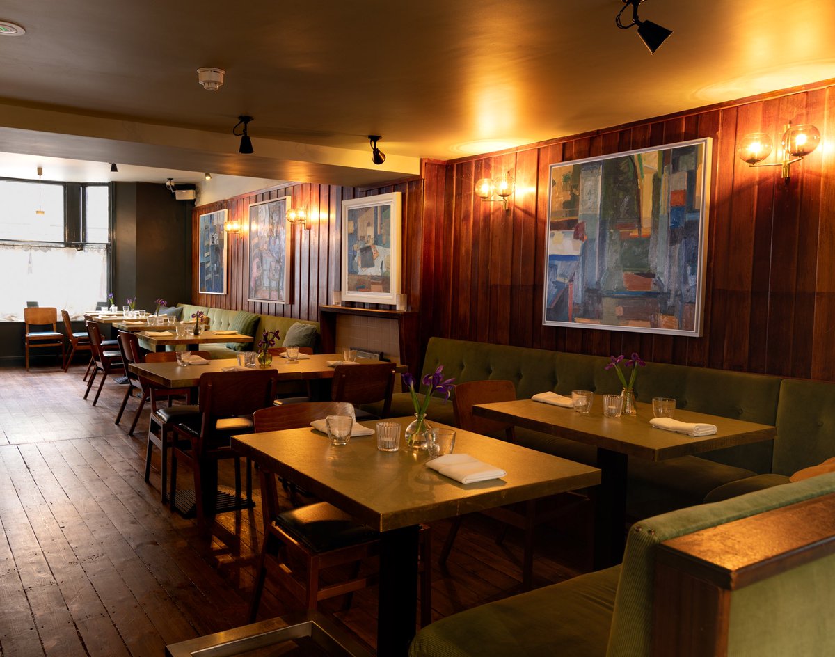 We are delighted to be showing a series of paintings by Arthur Neal within the Restaurant at The Rose Hotel in Deal. 🍸 
.
Please do contact us for any enquiries about the five works on show, or even better ; call by for a drink and see them in the flesh!