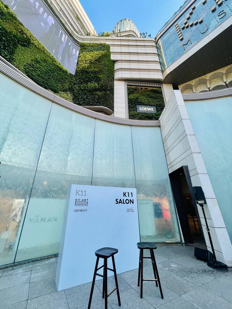 __deArtai's tweet photo. We're #deArt.ai _gonna have a Salon
👇🏻
"deART: DECENTRALISED ART HOW TO SUPPORT ARTISTS/CURATORS IN THE DIGITALISED ERA" 🦾
#digitalart #DECENTRALISED #artist #curator #DIGITALISED #k11 #salon #art https://t.co/G5HutFckuz