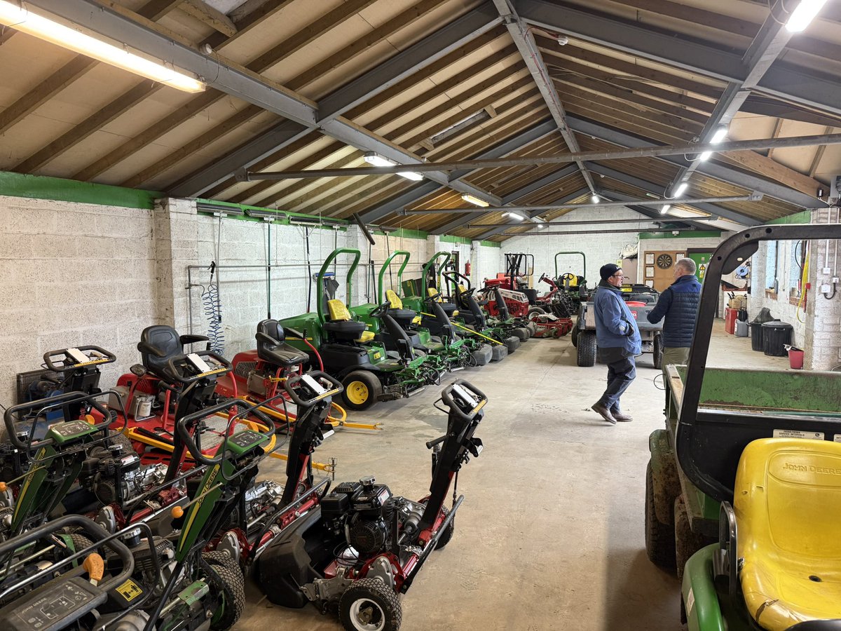 Chris Low tweet media