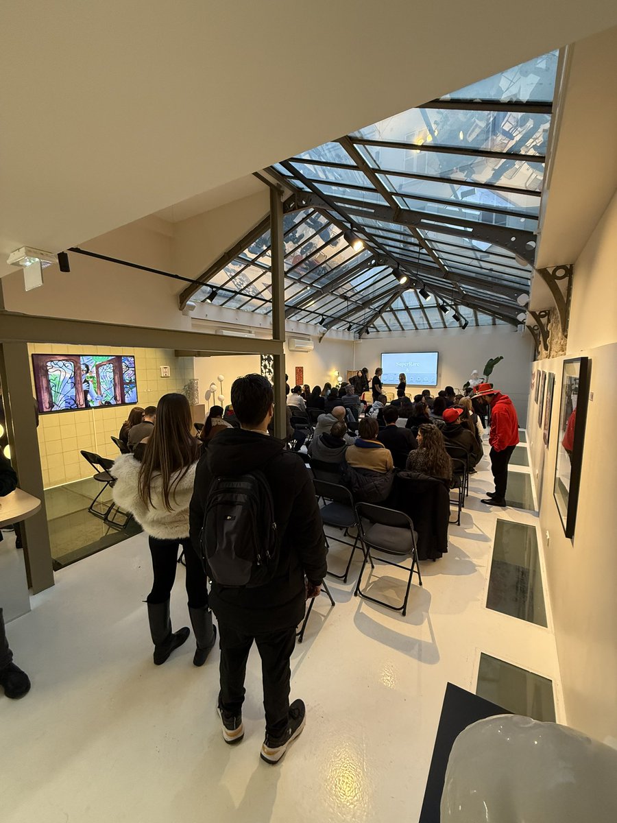 guilauzier's tweet image. Starting @nft_paris off strong! Next stop: conferences at @ArtverseParis with @SuperRare. Excited for insightful discussions and incredible art. Huge thanks to the organizers @peiyao9999, @borgetsebastien, @PalomarRo, and @SuperRareJohn for making this happen!#Web3 @GeneratedArt