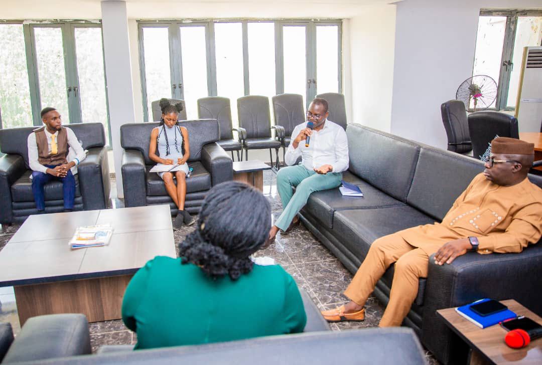 OlaTheGreat__'s tweet photo. I had the honour of accompanying Dr. Olumuyiwa Igbalajobi @olumuyiwaayo , the Founder/CEO of @Scholarshipscaf  on a courtesy visit to the Speaker of the Ekiti State House of Assembly, Rt. Hon. Adeoye Stephen Aribasoye on Monday, 10th of February. https://t.co/jAWcPSIzxq