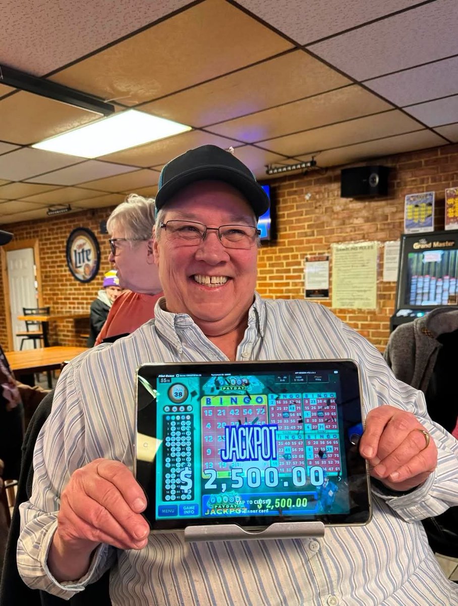 PilotGamesMN's tweet photo. Happy #WildWinsDay! Play #MinnesotaWild GameDay Bingo from 12-10pm, and we take a quick break at 6pm for Pilot PayDay! https://t.co/w001cKv8DH