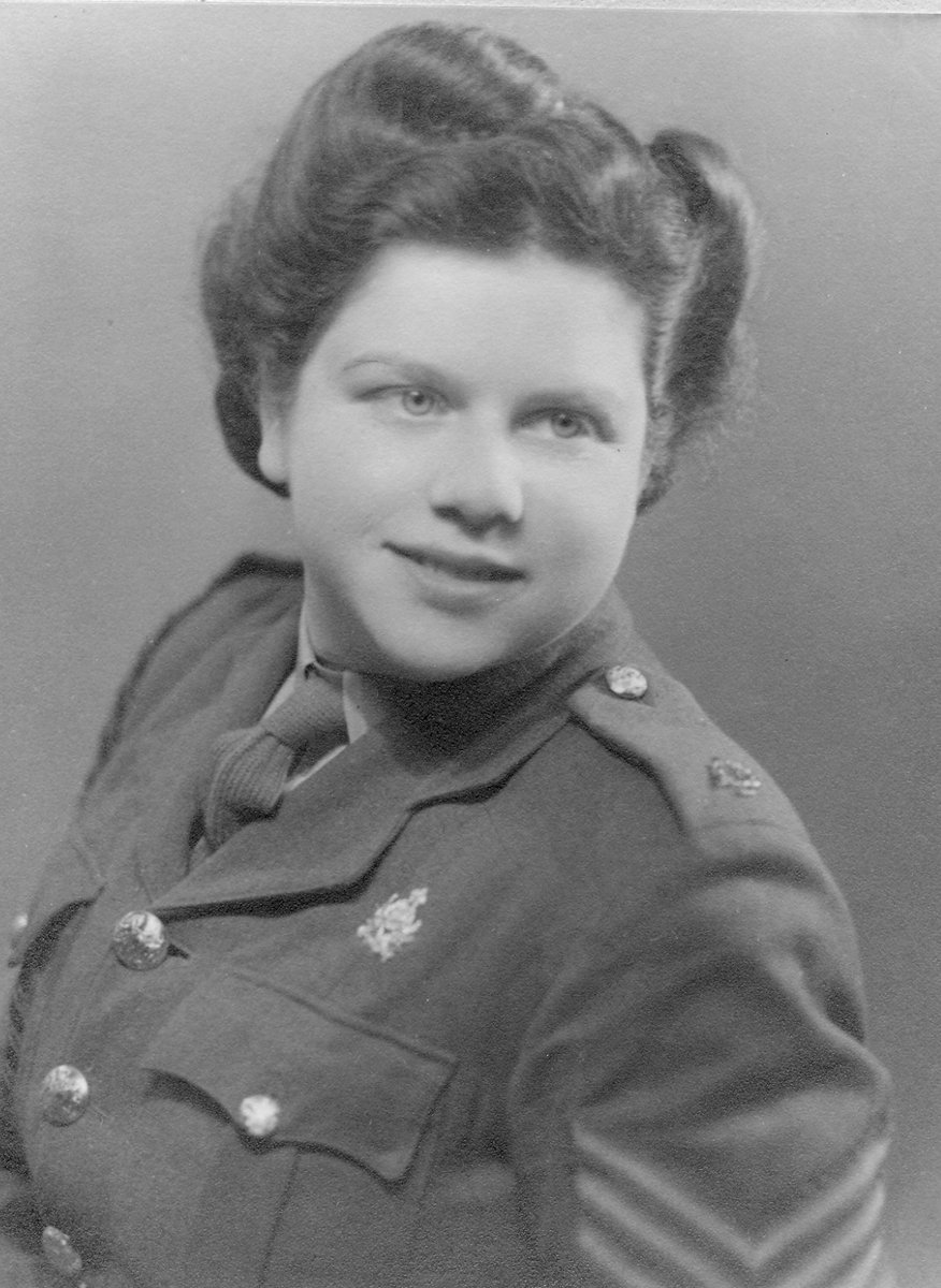 Susan Lustig emigrated to England on a domestic permit in July 1939.

In 1943, she chose to join the ATS.

She then worked for a top secret British site which bugged the conversations of captured German Generals and POWs.

This is her story:
(a thread)