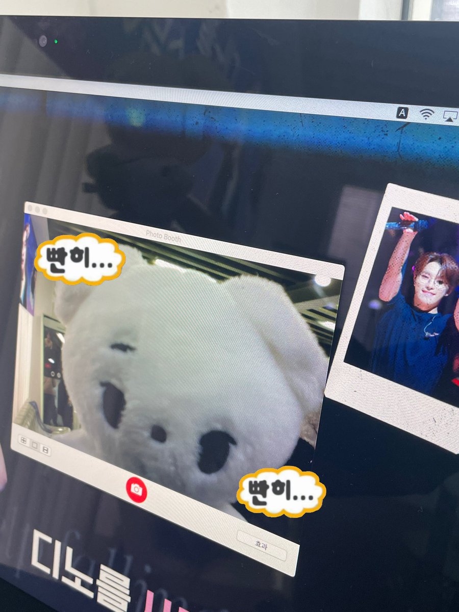 llchan_'s tweet photo. #사랑할수밖에없는_디노
📍100디그리

제일 처음 방문했던 생카였는데 디피도 너무 예쁘고 특히 디노 사진이랑 디노가 한 말들이 같이 적혀져 있는 게 너무 좋았어요!

구경하는 동안 정말 디노를 사랑할 수밖에 없는 이유를 잔뜩 느끼게 해준 따뜻한 장소였다고 생각합니다..🩵 https://t.co/ZChhgTw3rv