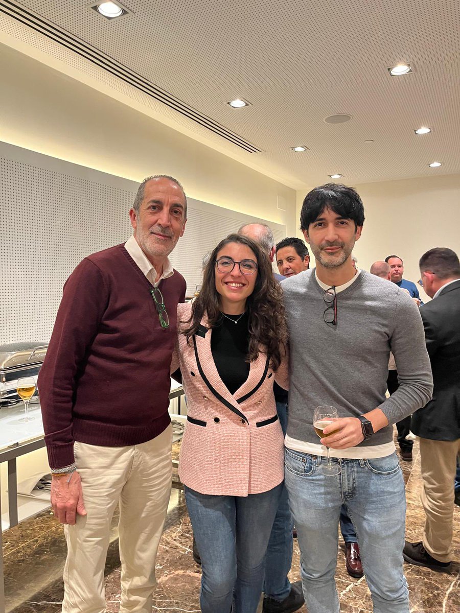 Bahía de Letras tweet media