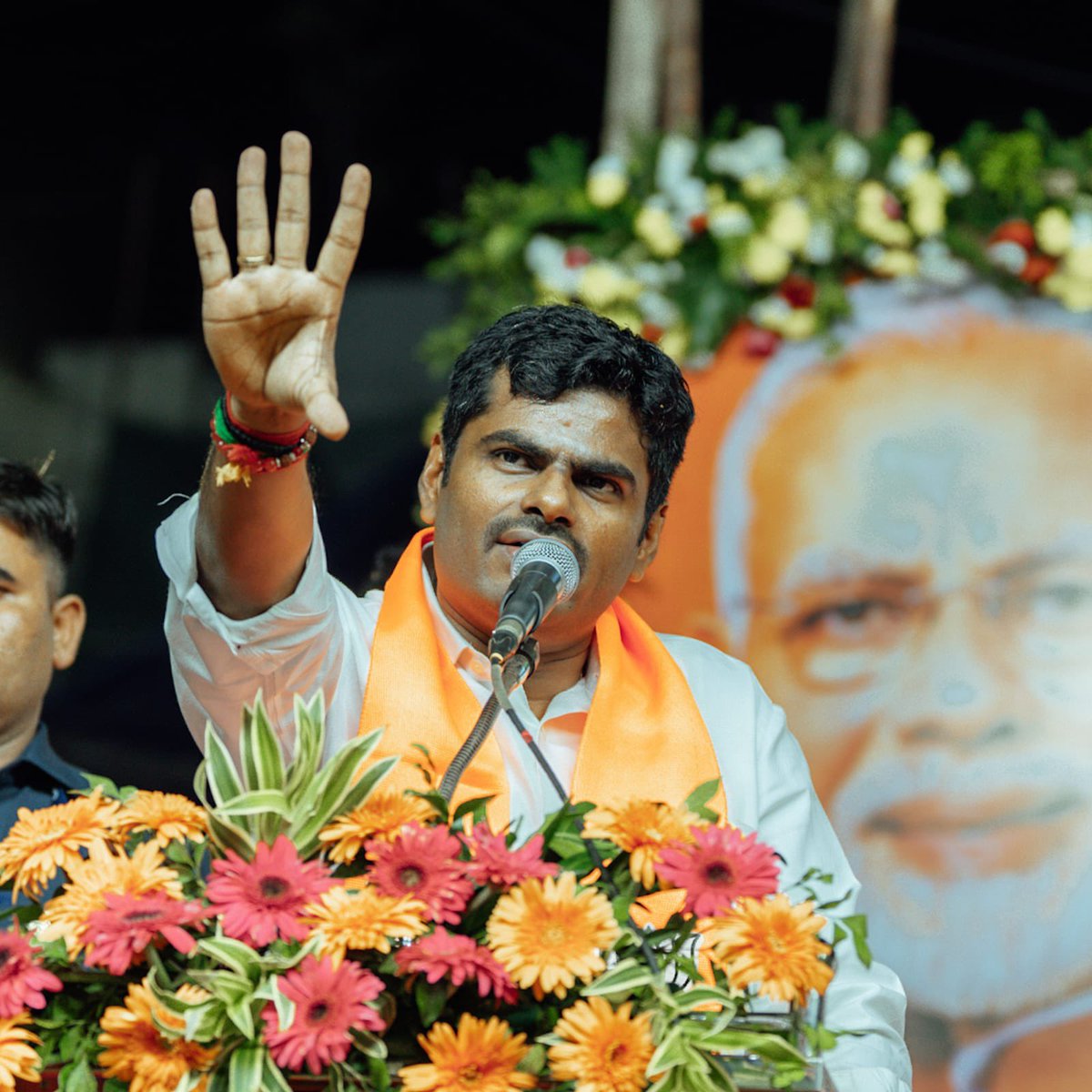 annamalai_k's tweet photo. மாண்புமிகு பாரதப் பிரதமர் திரு @narendramodi அவர்களின் வழிகாட்டுதலின்படி, மாண்புமிகு மத்திய நிதியமைச்சர் திருமதி @nsitharaman அவர்கள் தாக்கல் செய்த, 2025 ஆம் ஆண்டுக்கான மத்திய அரசு பட்ஜெட் விளக்கப் பொதுக்கூட்டங்களை, தமிழகம் முழுவதும் ஒவ்வொரு மாவட்டங்களிலும் @BJP4Tamilnadu நடத்தவிருக்கிறது. அதன் முதல் கூட்டம், இன்று மாலை, சென்னை திருவான்மியூரில், திரளெனக் கூடியிருந்த பொதுமக்கள் ஆதரவுடன் சிறப்பாக நடைபெற்றது. (1/5)