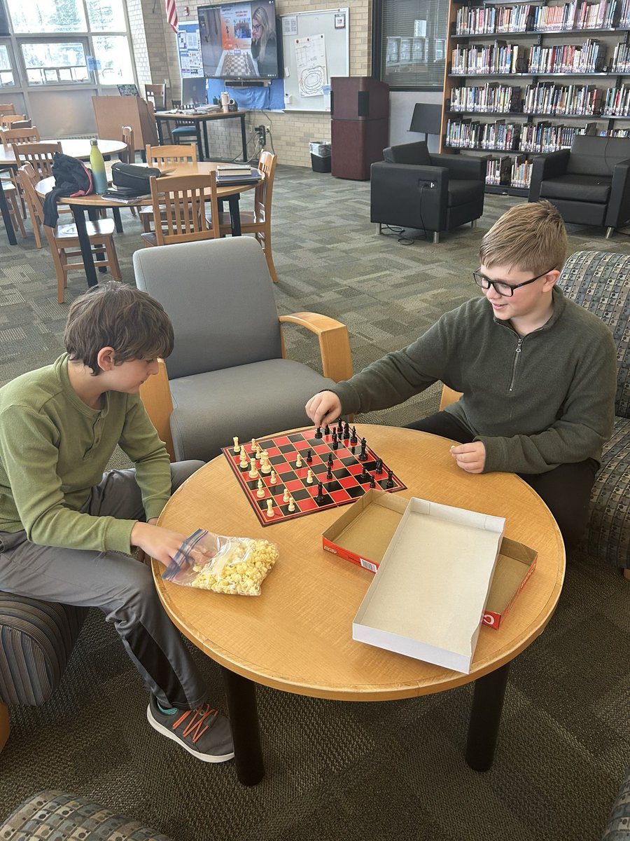 𝙴𝙼𝚂𝙼𝚎𝚍𝚒𝚊 tweet media