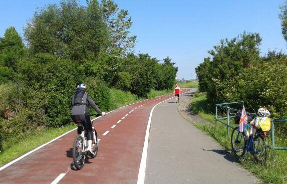 £6.5M boost for safer, easier walking, wheeling &amp; cycling in Cambridgeshire &amp; Peterborough. Barrier-free paths, safer school routes, better lighting &amp; crossings. 

👉 [orlo.uk/activetravelin…] 

#ActiveTravel #SustainableTransport