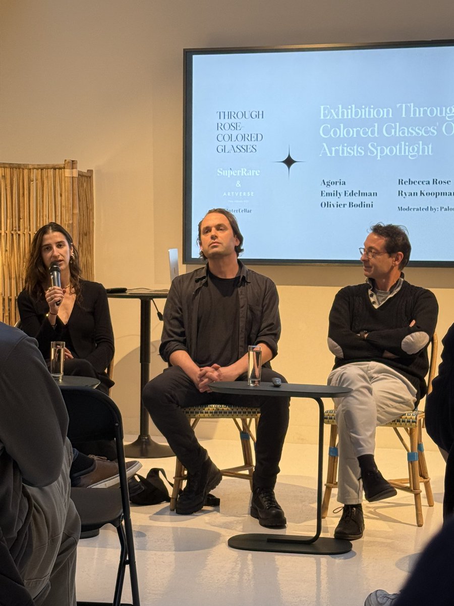 guilauzier's tweet image. Incredible talk on #DigitalArt at @ArtverseParis in collab with @SuperRare during @nft_paris! TY to the brilliant speakers @agoriamusic @rebeccarosenft @emailyedelman @OlivierBodini @ryankoopmans @alicewexell for sharing their insights on the evolving landscape of art+tech #Web3