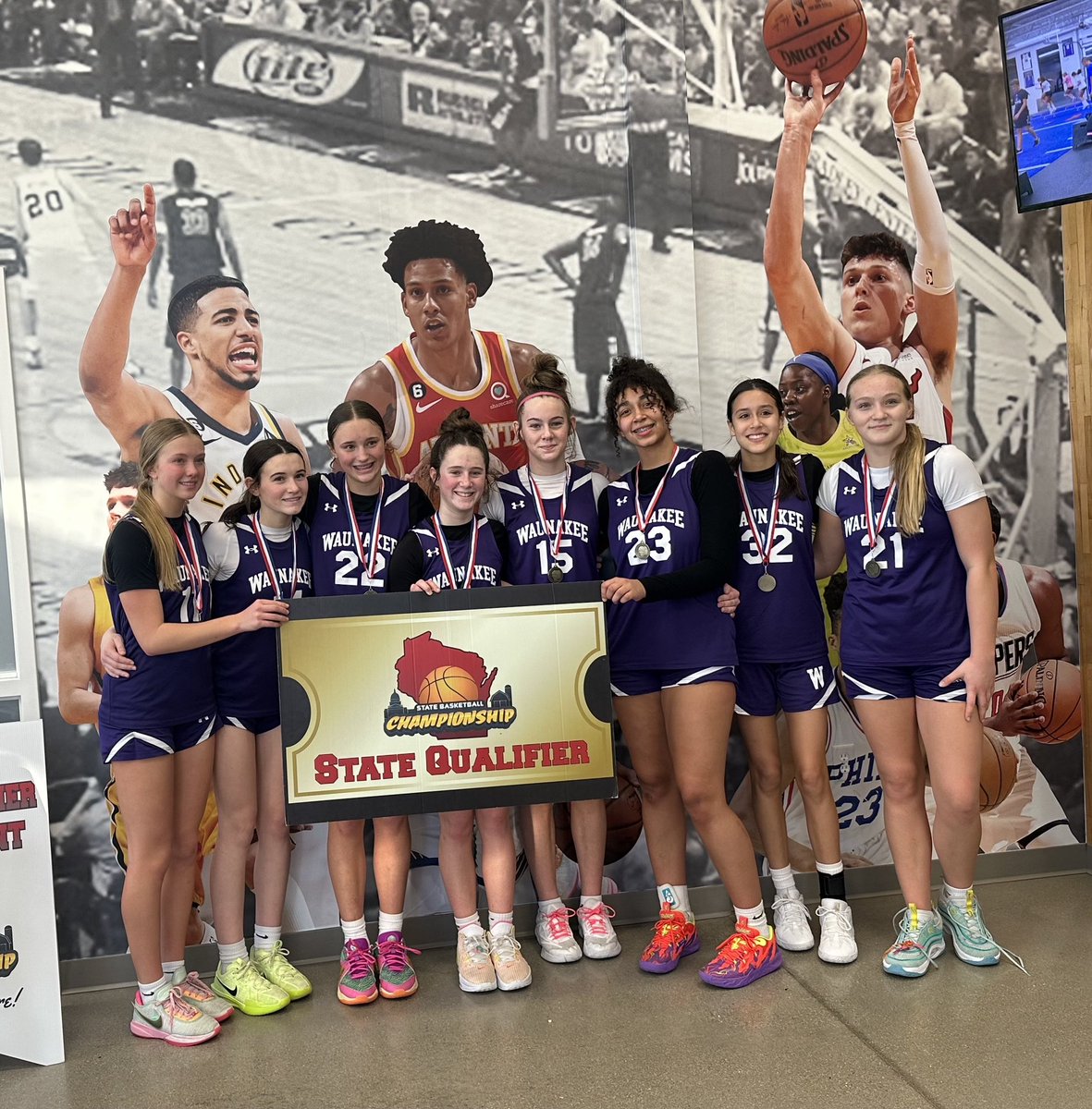 Waunakee Girls Basketball (@waunakeehoops) on Twitter photo The future is bright! Our 8th graders are rolling as of late, winning their last 2 tournaments! Congrats girls! #FAMILY #waunakeeway The future is bright! Our 8th graders are rolling as of late, winning their last 2 tournaments! Congrats girls! #FAMILY #waunakeeway