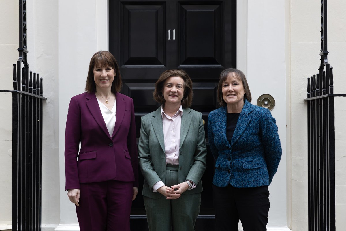 Eluned Morgan (@prifweinidog) on Twitter photo Great to meet with Chancellor Rachel Reeves <a href="/hmtreasury/">HM Treasury</a> and <a href="/WalesOffice/">Wales Office</a> Jo Stevens today about our shared growth agenda and a range of key financial issues.
I welcome the regular and constructive dialogue we now have between our Governments. Great to meet with Chancellor Rachel Reeves <a href="/hmtreasury/">HM Treasury</a> and <a href="/WalesOffice/">Wales Office</a> Jo Stevens today about our shared growth agenda and a range of key financial issues.
I welcome the regular and constructive dialogue we now have between our Governments.