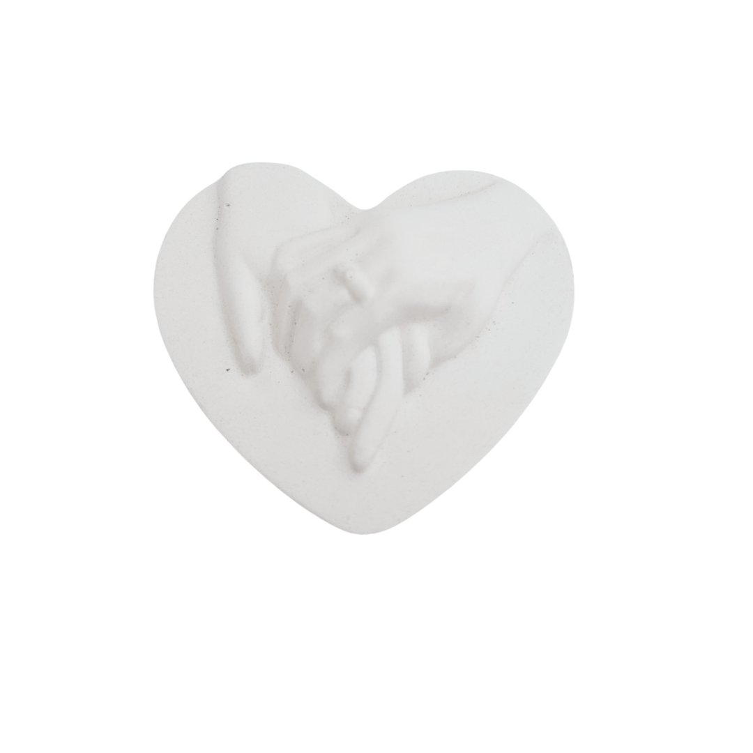 delphionline09's tweet image. Fă din fiecare ocazie un moment special cu cadourile noastre unice! Alege dintre decorațiunile handmade și surprinde-ți prietenii și familia cu un dar care să reflecte personalitatea lor. Ce cadou ai oferi? Comentează mai jos!