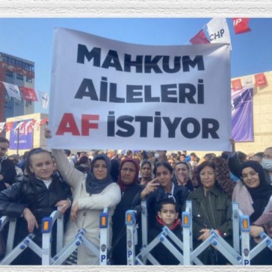 GenelAf Şans Verin
<a href="/RTErdogan/">Recep Tayyip Erdoğan</a> <a href="/yilmaztunc/">Yılmaz TUNÇ</a> <a href="/TBMMresmi/">TBMM</a> 
Benim Oğluma ihtiyacım var çok zor durumdayım 😔