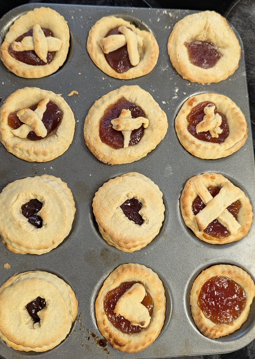 Made Valentine's Jammies today and it was such a great lesson with Year 10. Pastry making, timing it right and of course... Testing the goods! 💞🍓🥧 <a href="/ArmthorpeTech/">Armthorpe Academy Technology</a>