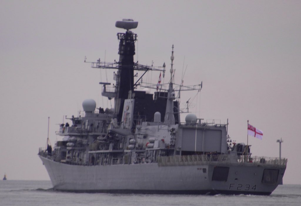 📷👋 <a href="/HMSIronDuke/">HMS Iron Duke</a> departs from Portsmouth this afternoon <a href="/georgeemmett8/">George Emmett</a> <a href="/WarshipCam/">WarshipCam</a> <a href="/NavyLookout/">Navy Lookout</a> <a href="/UKForcesTracker/">UK Forces Tracker</a> <a href="/FredsDotW/">Freddie Webb</a>