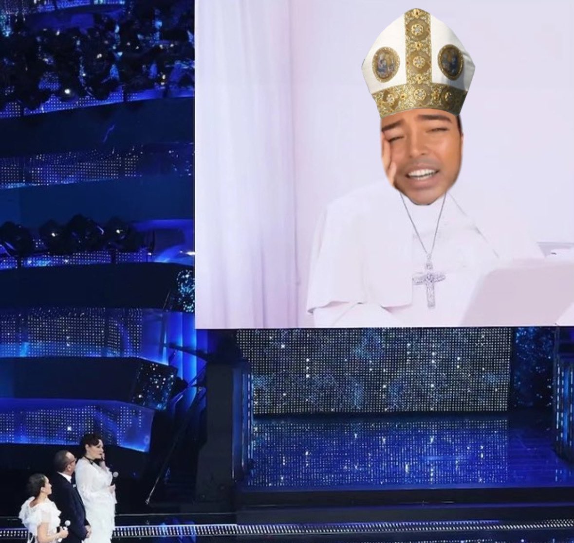 spokemayo's tweet photo. il collegamento col papa #Sanremo2025 https://t.co/qkqAIOtYHI