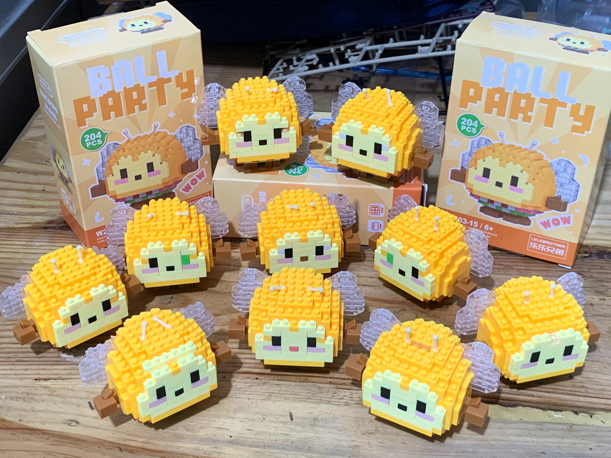 OTSUMAIHONEY ! Sudah menemani Mai untuk merakit Lebah Tuyul lucu ini 🐻💛
Sesuai Janji nanti akan diberikan kepada 8 Top Suporter dan 2 Menjadi Giveaway saat sesi stream hari Jumat nanti.

saatnya bobo yuk ? OyasuMai 🐻✨