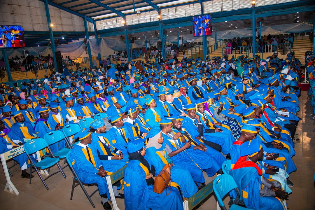 Varsity_Campus's tweet photo. 4,402 Graduates Convoked as BUK’s 39th Convocation Begins.

Bayero University, Kano (BUK) commenced its 39th Convocation ceremonies on Wednesday, February 12, 2025, with a total of 4,402 graduates from eleven faculties presented for graduation. https://t.co/4kvr4SCG9H