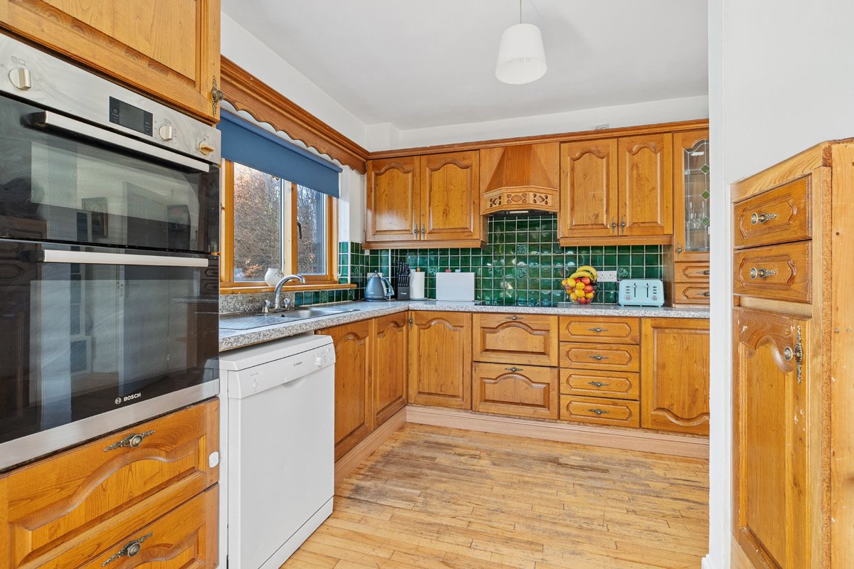 French Estates tweet media