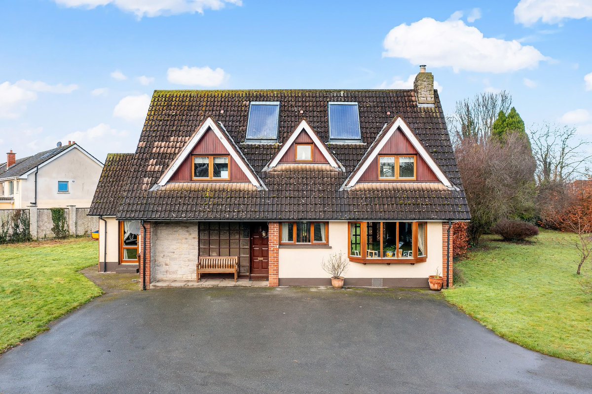 French Estates tweet media