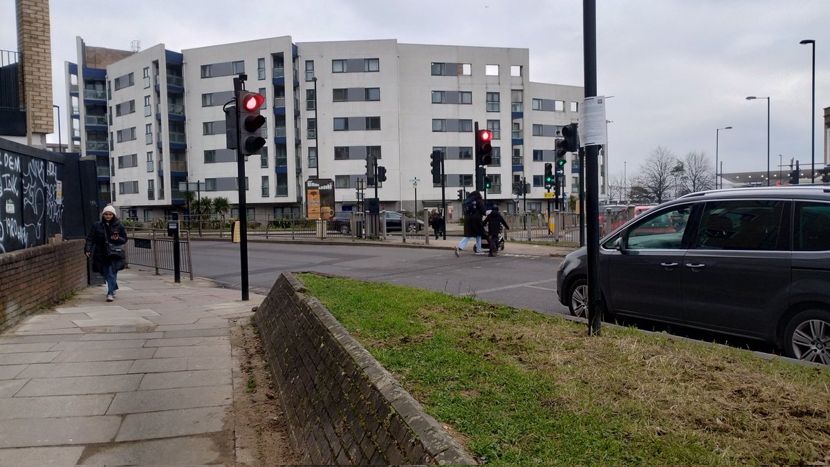 Love Bell Green tweet media