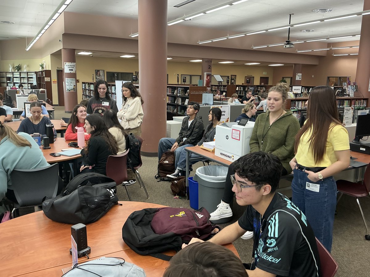 tatsch_k's tweet image. Thank you, Youth Leaders from Grace Church for workshopping with DPHS Youth for Christ this morning! #haveyouprayedtoday #dphs #deerparkisd #youthforchrist