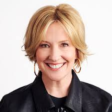 kevin_jordan__'s tweet photo. "I'm broken. I need to quit."

Those were the words of a researcher who would later help millions face their fears.

In 2006, what seemed like a breakdown became her breakthrough.

Here's how Brené Brown turned her deepest struggles into her superpower: https://t.co/7BWV69rtb6
